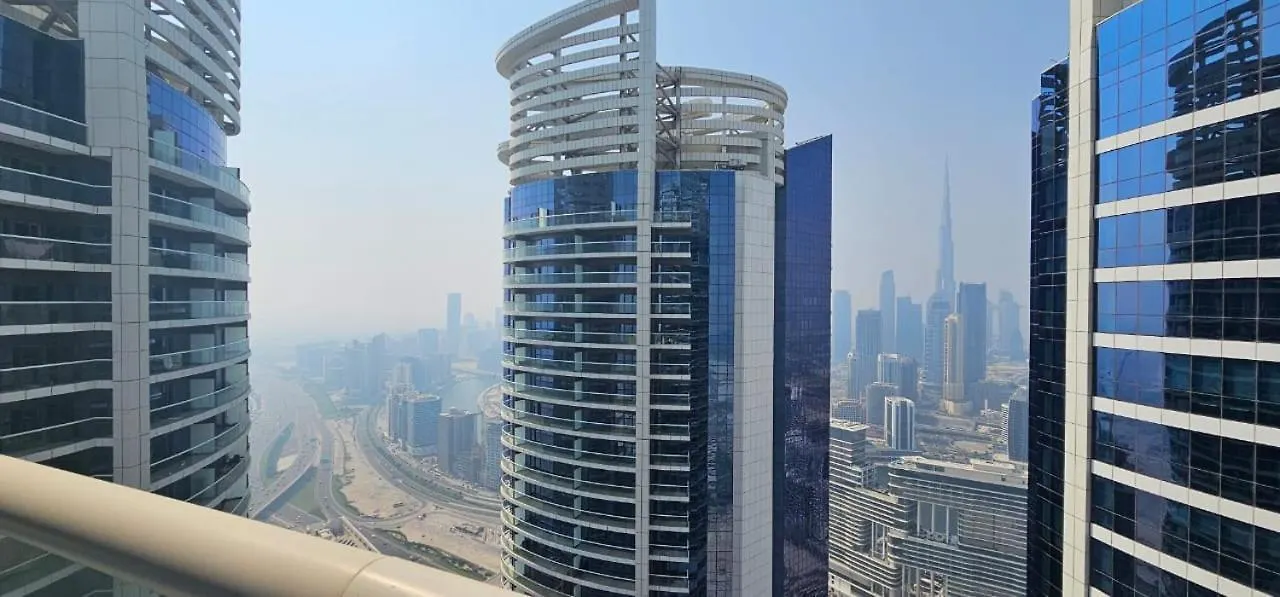 Paramount Towers - Elegant Home Dubai
