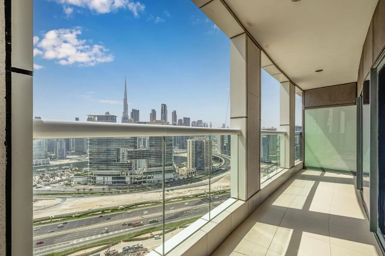 Paramount Towers - Elegant Home Dubai