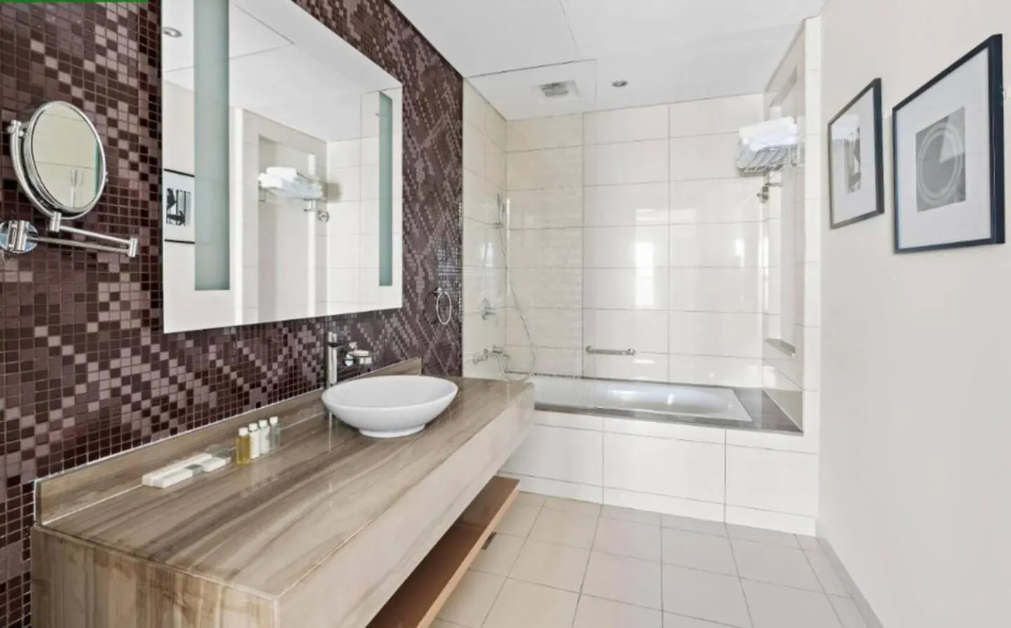 Apartment Paramount Towers - Elegant Home Dubai